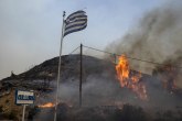 Evakuisana petočlana srpska porodica sa Krfa: Bukti požar na jugu Evije