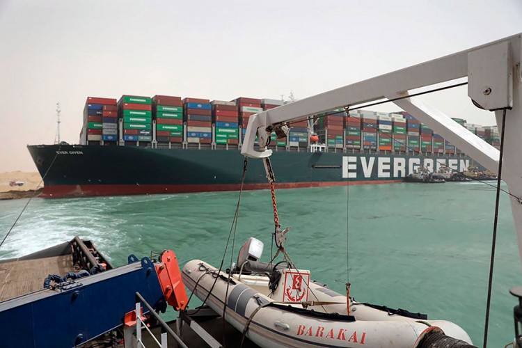 Evergreen mora platiti milijardu dolara da brod napusti Suecki kanal