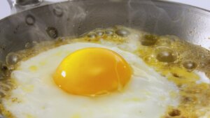 Evo koji je najnezdraviji, a koji najzdraviji način pripreme jaja