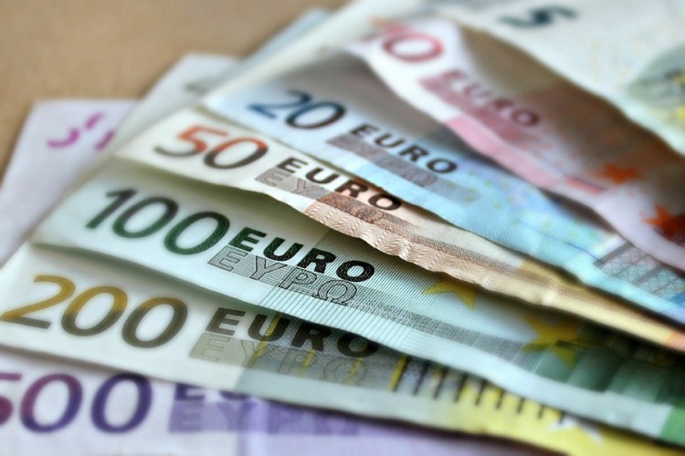 Evro snažno pao: Duboko je ispod jednog dolara