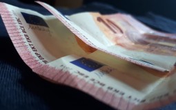 
					Evro u ponedeljak 118,14 dinara 
					
									
