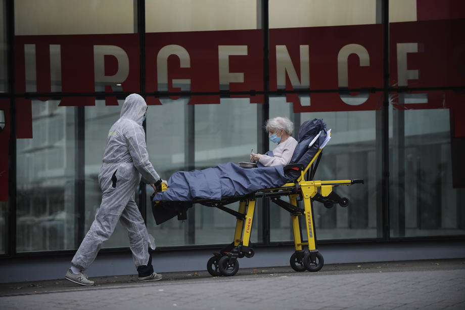 Evropa prešla prag od 10 miliona slučajeva: Belgija pred kolapsom, u Španiji, Nemačkoj i Poljskoj rekordan broj zaraženih, Grčka uvodi karantin u tri regiona