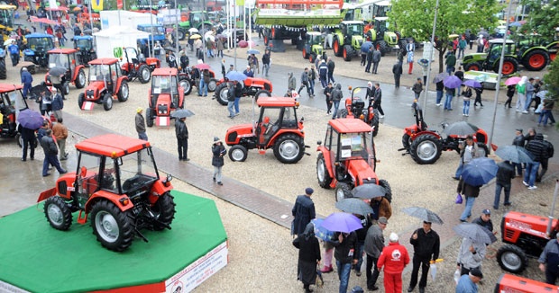 Evropa časti traktorima