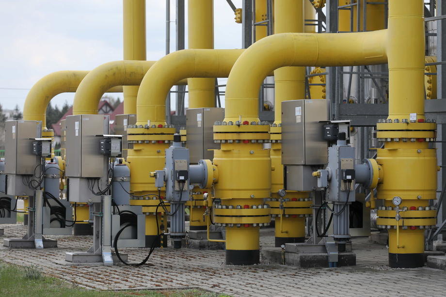Evropa počela da troši zalihe gasa predviđene za zimu