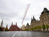 Evropa pod karantinom obeležava Dan pobede; Defile vazduhoplovne flote u Moskvi (VIDEO)