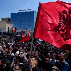 Evropa se RASTURA na sitne komade: Virus SEPARATIZMA uzima maha, Albanci opet udaraju na Srbiju