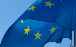
					Evroposlanik: EU da uvede kontramere koje će SAD dobro osetiti 
					
									