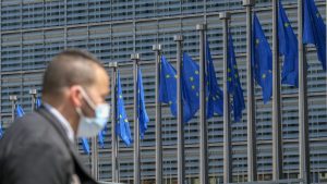 Evropska komisija neće produžiti ugovore sa AstraZenekom i Džonson i Džonsonom