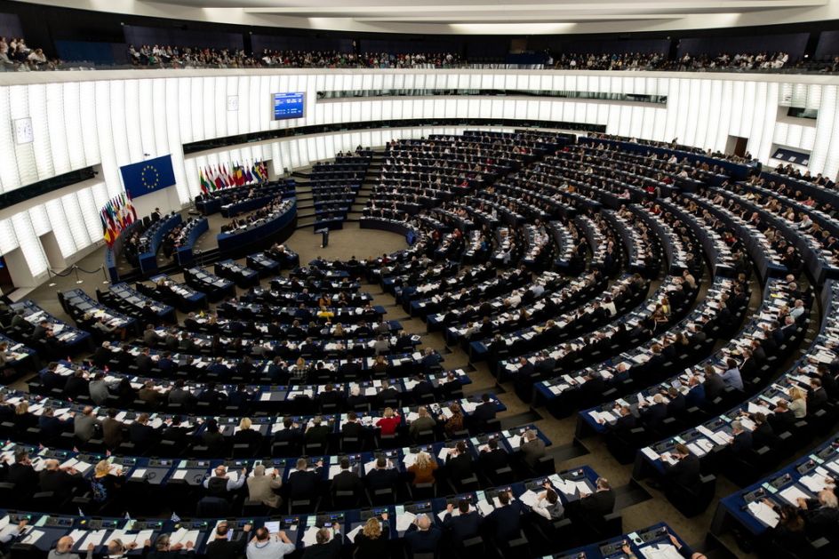 EP usvojio rezoluciju o Srbiji: Uvođenje sankcija Rusiji i priznanje Kosova uslovi za napredak u pregovorima