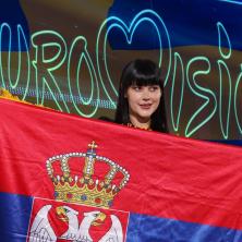 Evrovizijski fanovi POBESNELI - Obrušili se na Teya Doru: Ova pesma je trebalo da predstavlja Srbiju, pobedili biste