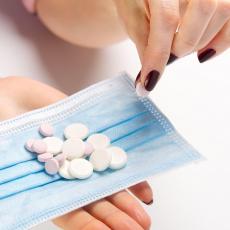 FAJZER POČEO TESTIRANJE NA LJUDIMA: Pilula koja sprečava kovid - dostupna do kraja godine i znači kraj?