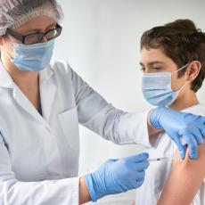 FAJZER ZATRAŽIO ODOBRENJE U JOŠ JEDNOJ ZEMLJI: Vakcine za decu čekaju zeleno svetlo