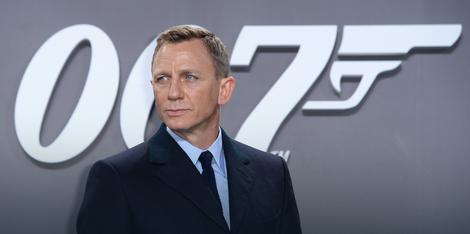 FANOVI U ŠOKU Popularni Džejms Bond nekada nije bio oličenje lepote i to zbog jednog detalja