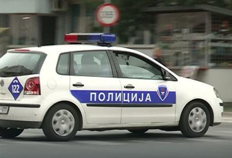 FILMSKA POTERA Bez vozačke dozvole u ukradenom automobilu pola noći bežao od policije
