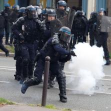 FILMSKO BEKSTVO U FRANCUSKOJ! Presreli policiju koja prevozila zatvorenika - najmanje dvojica policajaca ubijena