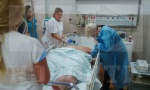 FOTO: Ekipa lekara specijalista stigla u Bor da spase život pacijentkinji od 300 kg!