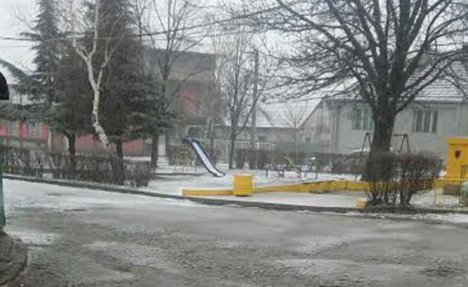 (FOTO) ZABELEO SE JUG SRBIJE: Vranje osvanulo pod snegom, u Nišu prava vejavica!