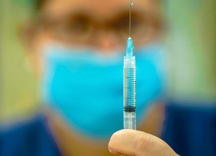 Fauči: Vakcina protiv korone neće biti potpuno efikasna