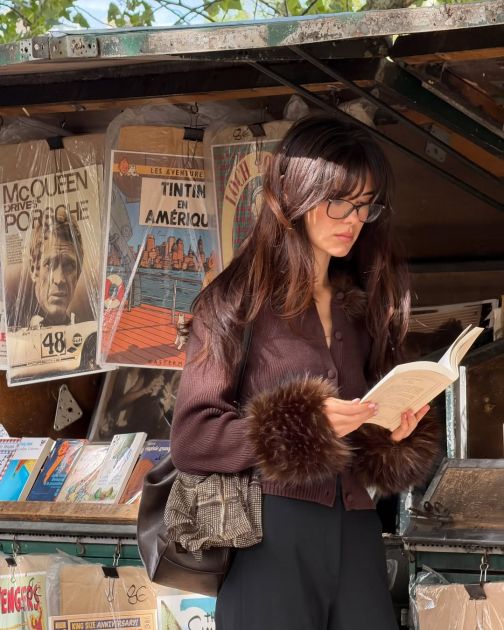 (Faux) fur trend se ne zaustavlja, a sakoi i džemperi sa krznenim detaljima postaju naša nova opsesija