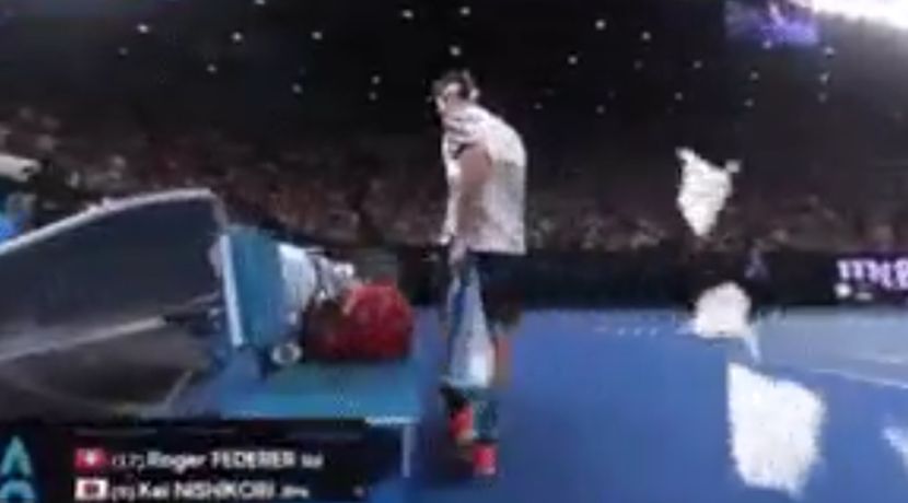 Federer pobesneo zbog poteza Nišikorija: Ovakvu reakciju na stolici skoro nismo videli! (VIDEO)