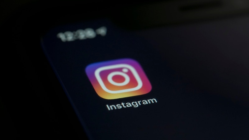 Fejsbuk privremeno zaustavio projekat Instagram Kids
