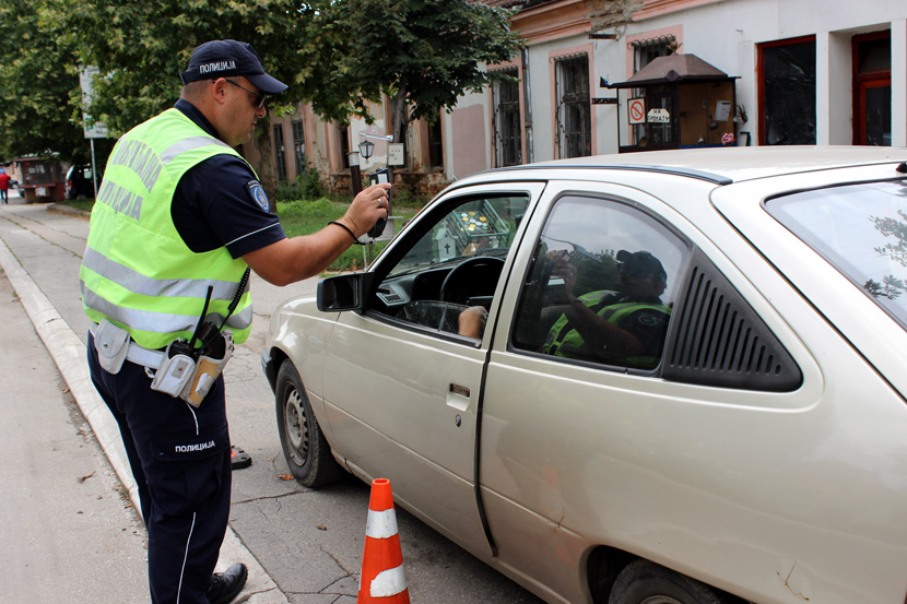 Fenomen u Jajcu: Nije položio vozački ispit, a nakupio 2.000 evra neplaćenih kazni!
