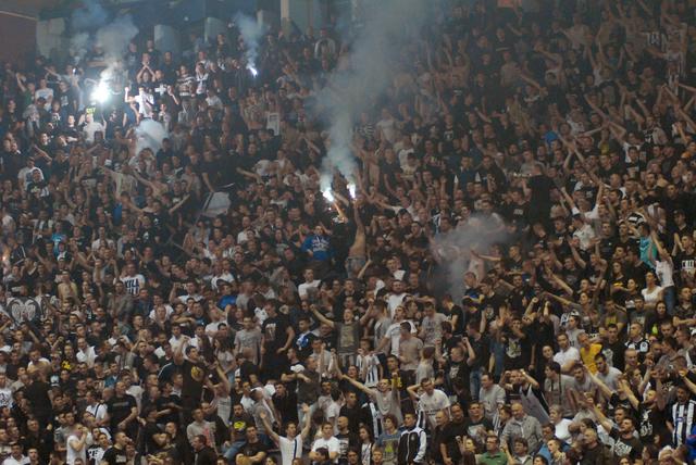 Fenomenalan doček za Partizan u Baru! (foto)