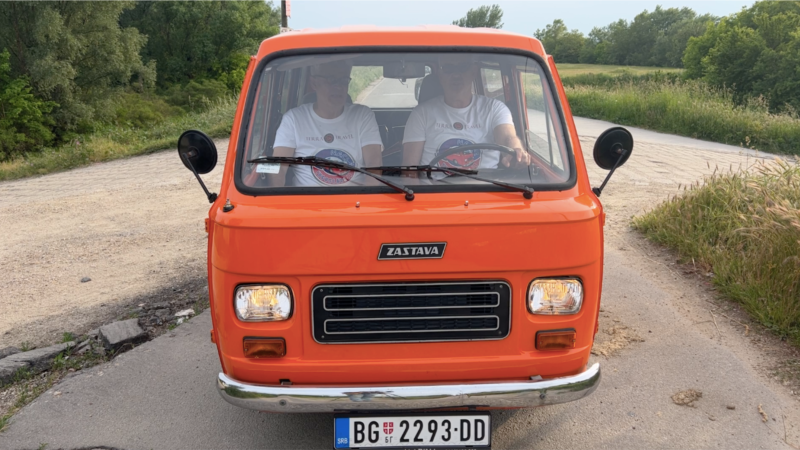 Fićinim kombijem 2.500 km kroz bivšu Jugoslaviju