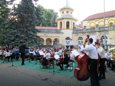 Filharmonija mladih održala koncert u Banji Koviljači