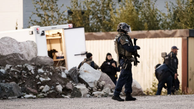 Finska: U pucnjavi ranjena dva policajca, velika potraga za osumnjičenima