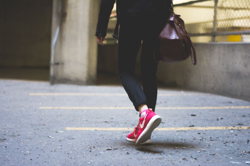 Fitnes izazov: Kako da hodanjem potrošimo 500 kalorija dnevno