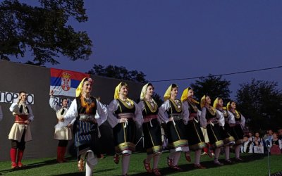 Folklorno veče u Kraljevu okupilo veliki broj gostiju
