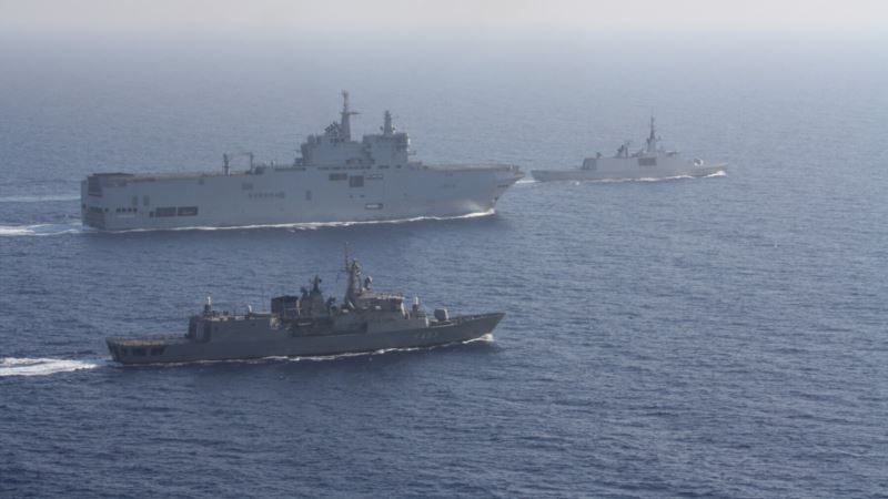 Francuska šalje snage na Mediteran gde se Grčka i Turska spore oko teritorije