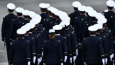 Francuska: Vojnici i penzionisani generali upozoravaju na krvavi građanski rat, politička vlast ih osuđuje