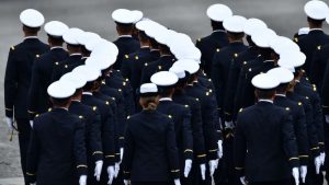 Francuska: Vojnici i penzionisani generali upozoravaju na „krvavi građanski rat“, politička vlast ih osuđuje