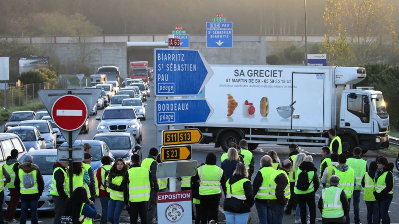 Francuska: Žuti prsluci blokirali ulaz u Diznilend