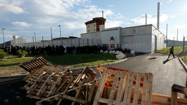 Francuska, zatvorski čuvari štrajkuju zbog napada