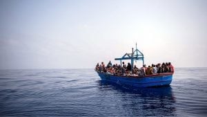 Francuski brod spasao osam migranata u Lamanšu