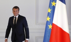 Francuski list: Makron i Merkelova sutra o saradnji na Balkanu i dijalogu Beograda i Prištine