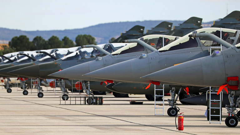 Francuski lovci neće pomoći Ukrajini – Kremlj