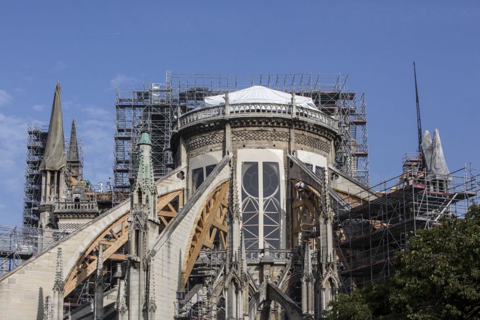 Francuski milijarder dao 100 milina evra za obnovu Notr Dama