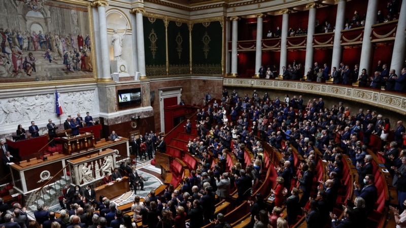 Francuski poslanici traže istragu o navodnom ruskom finansiranju političkih partija