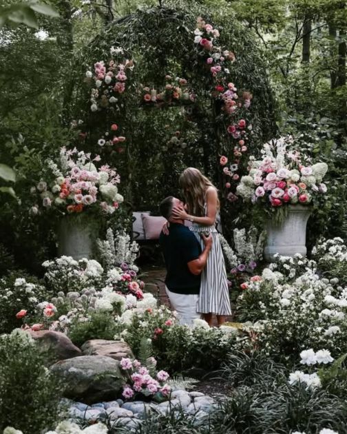 From Lover to Fiancé: Verila se Taylor Swift!