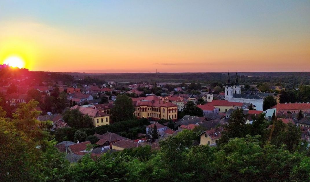 Fruškogorska vinska šetnja 27. septembra, predstavlja se 19 vinarija