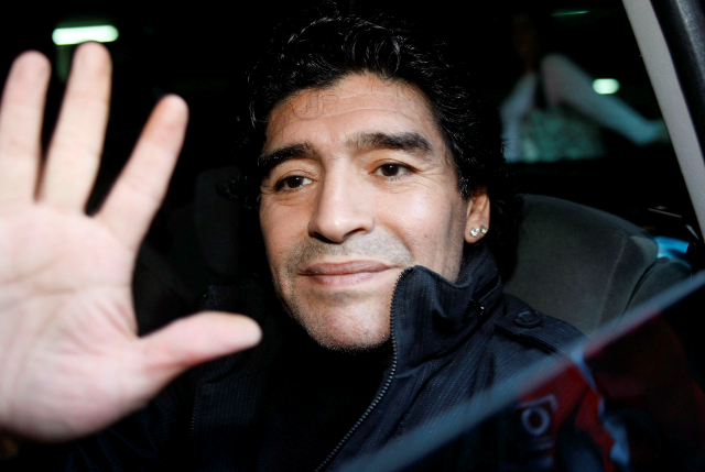 Fudbal u žalosti - Preminuo jedan od najvećih, Dijego Armando Maradona (video)