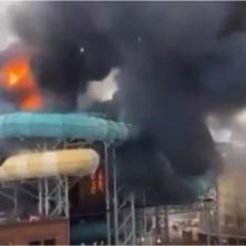 GORI CRNA ZEMLJA U GETEBORGU! Neviđeni požar zahvatio zabavni park, vatrogasci u velikom problemu (VIDEO)