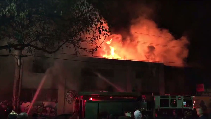 IZGOREO NOĆNI KLUB U AMERICI: Vatra uništila sve, strauje se da ima i do 40 žrtava (FOTO) (VIDEO)