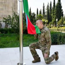 GOTOVO JE SA VLADAVINOM JERMENA: Alijev podigao zastave Azerbejdžana u gradovima Nagorno-Karabaha (VIDEO)