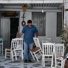 GRČKI UGOSTITELJI NA RUBU OČAJA: Nema naznaka da će skoro doći do normalizacije situacije