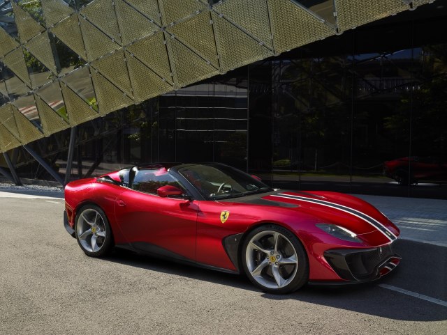 Galerija: Ovo je novi Ferrari SP51 FOTO